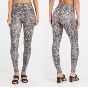 NWOT Spanx Faux Leather Snake Shine Leggings Small